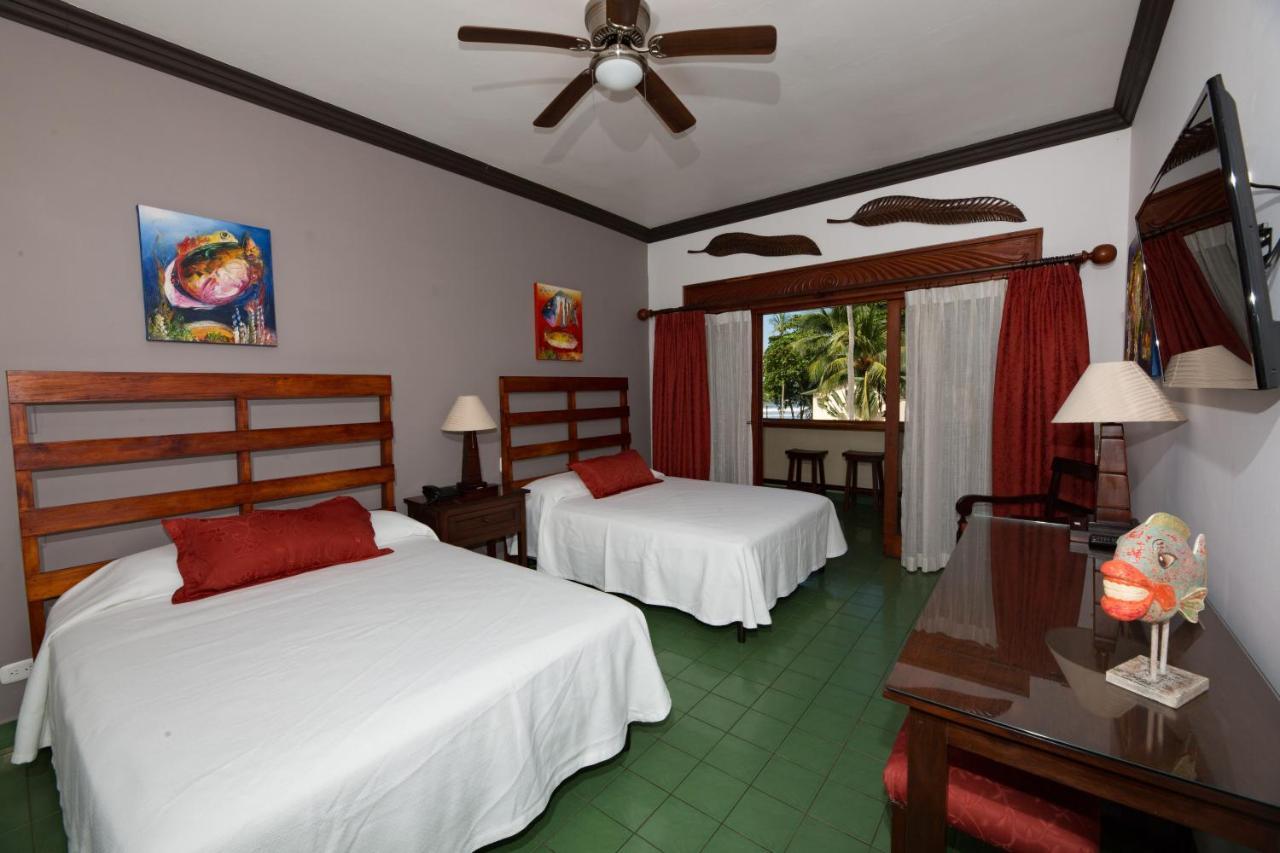 Club Del Mar Oceanfront Hotel Jacó Eksteriør billede