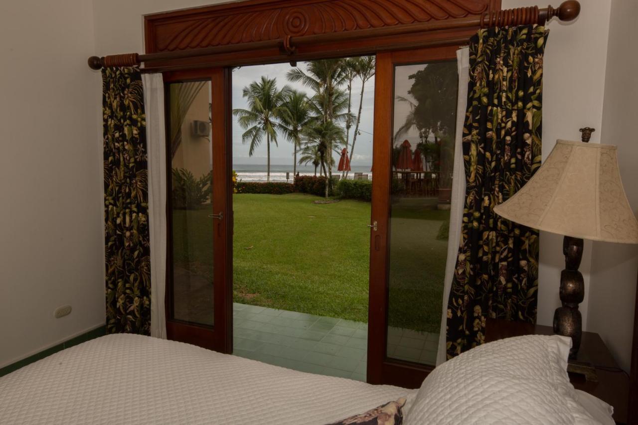 Club Del Mar Oceanfront Hotel Jacó Eksteriør billede