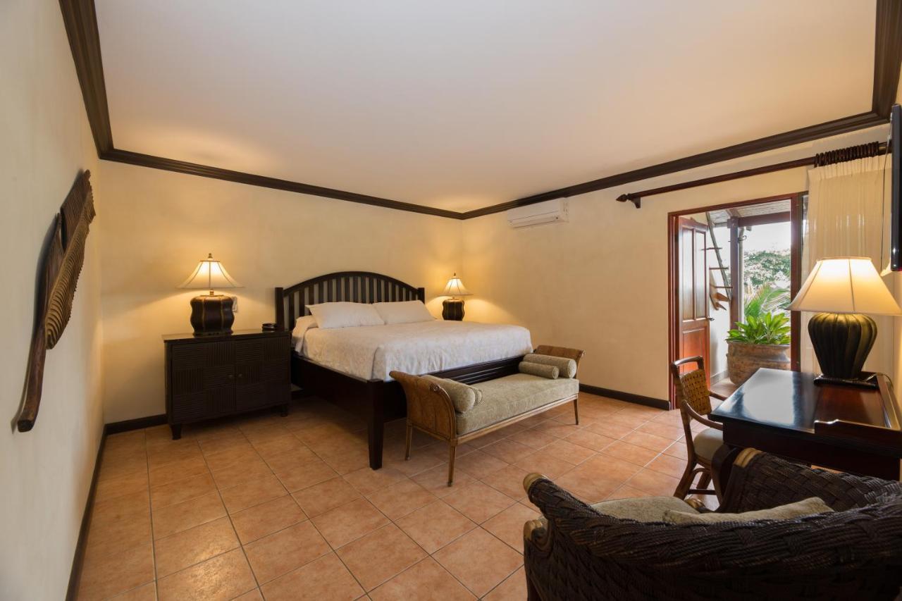 Club Del Mar Oceanfront Hotel Jacó Eksteriør billede