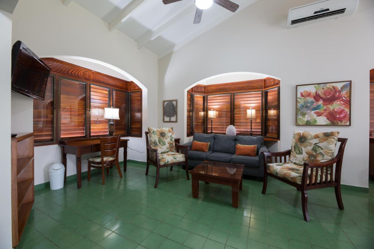 Club Del Mar Oceanfront Hotel Jacó Eksteriør billede